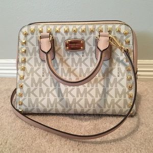 MICHAEL KORS handbag with removal shoulder strap